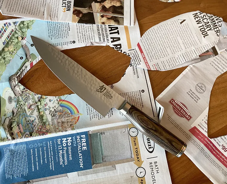 Shun Premier chef performing the news magazine test